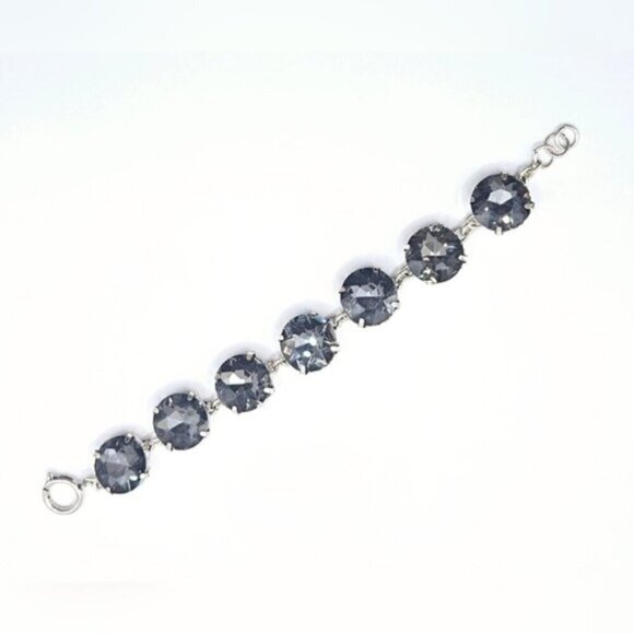 Grey Glass Crystal Button Dot Silvertone Bracelet. - Picture 6 of 7